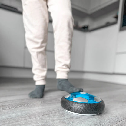 Cecilia ™ - Balón de fútbol flotante con luces LED